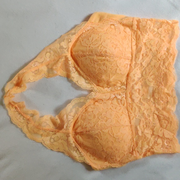 Tops - Orange Creamcicle Lacey Halter Crop Top NWOT